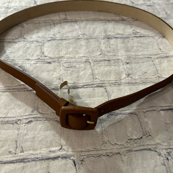 COLDWATER CREEK GENUINE LEATHER BROWN PEBBLE GRAIN COVERED BUCKLE BELT SIZE MED - Picture 8 of 9